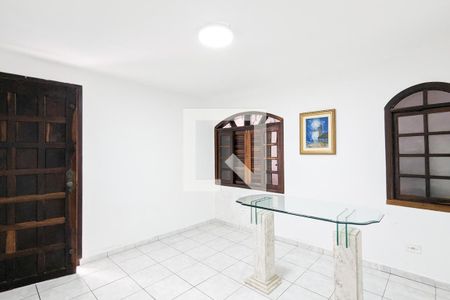 Casa para alugar com 232m², 3 quartos e 2 vagas Casa para alugar com 232m², 3 quartos e 2 vagasQuarto de serviço