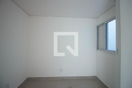 Quarto 1 de apartamento para alugar com 2 quartos, 45m² em Itaquera, São Paulo