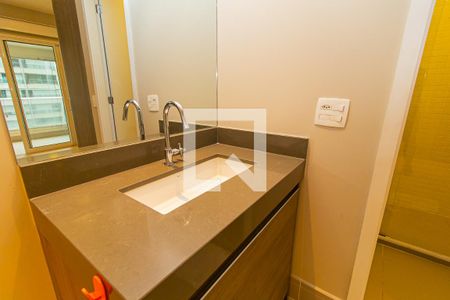 Studio à venda com 34m², 1 quarto e 1 vaga Studio à venda com 34m², 1 quarto e 1 vagaBanheiro