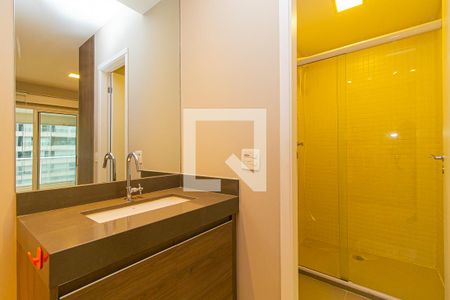 Studio à venda com 34m², 1 quarto e 1 vaga Studio à venda com 34m², 1 quarto e 1 vagaBanheiro