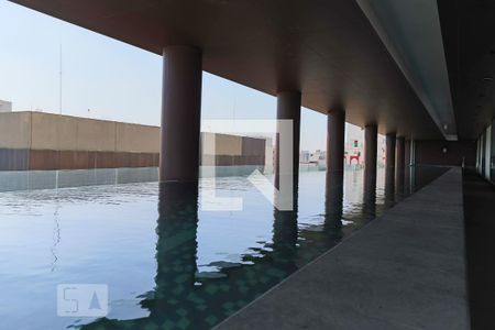 Studio à venda com 34m², 1 quarto e 1 vaga Studio à venda com 34m², 1 quarto e 1 vagaÁrea comum - Piscina