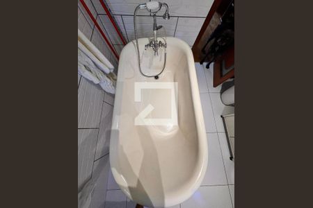 Casa à venda com 175m², 3 quartos e sem vagaBanheiro