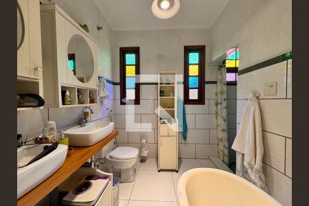 Casa à venda com 175m², 3 quartos e sem vagaBanheiro