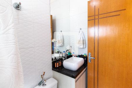 Casa de condomínio à venda com 78m², 2 quartos e 1 vagaBanheiro da Suíte 2