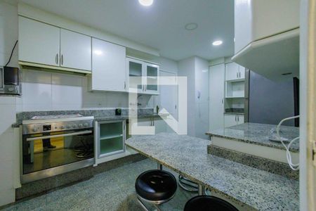 Apartamento à venda com 189m², 3 quartos e 2 vagas Apartamento à venda com 189m², 3 quartos e 2 vagasCozinha