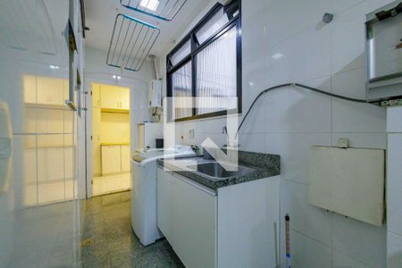 Apartamento à venda com 189m², 3 quartos e 2 vagas Apartamento à venda com 189m², 3 quartos e 2 vagasÁrea de Serviço