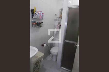 Casa à venda com 170m², 4 quartos e 1 vagaBanheiro 