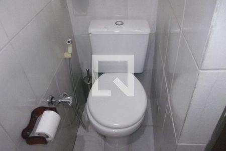 Casa à venda com 170m², 4 quartos e 1 vagaBanheiro 