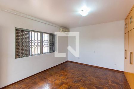 Suíte de casa à venda com 3 quartos, 262m² em Vila Darli, São Paulo