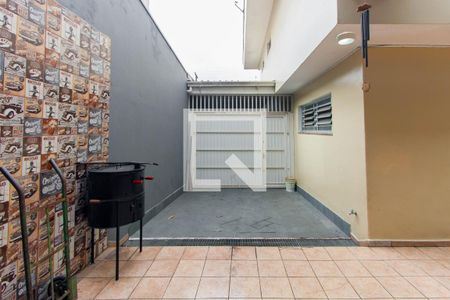 Garagem de casa à venda com 3 quartos, 262m² em Vila Darli, São Paulo