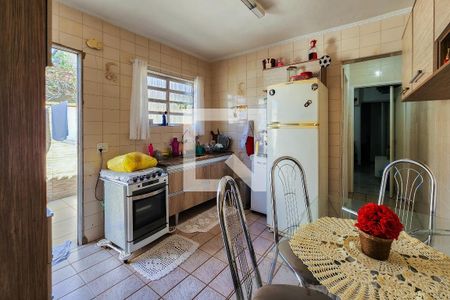 Casa à venda com 145m², 3 quartos e 2 vagasCozinha