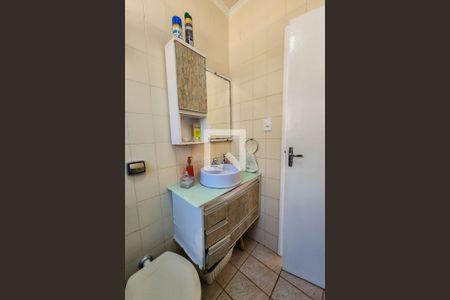 Casa à venda com 145m², 3 quartos e 2 vagasBanheiro