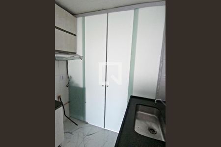Apartamento para alugar com 42m², 2 quartos e 1 vagaLavanderia porta de vidro 