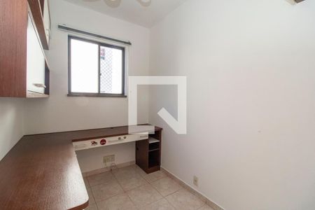 Apartamento à venda com 105m², 3 quartos e 2 vagasQuarto de Serviço