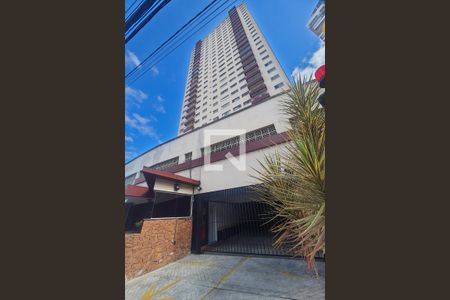 Apartamento à venda com 70m², 2 quartos e 1 vagaFachada