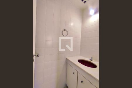 Lavabo  de apartamento para alugar com 3 quartos, 125m² em Lagoa, Rio de Janeiro