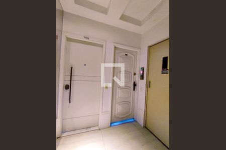 Apartamento para alugar com 125m², 3 quartos e 1 vaga Apartamento para alugar com 125m², 3 quartos e 1 vagaHall