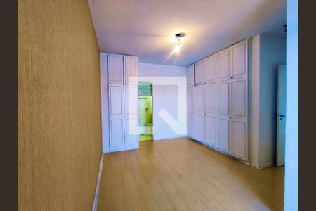 Apartamento para alugar com 125m², 3 quartos e 1 vaga Apartamento para alugar com 125m², 3 quartos e 1 vagaSuíte