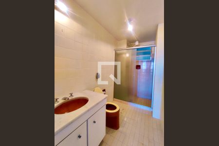 Apartamento para alugar com 125m², 3 quartos e 1 vaga Apartamento para alugar com 125m², 3 quartos e 1 vagaBanheiro social