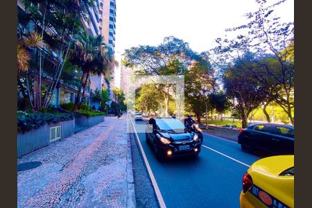 Apartamento para alugar com 125m², 3 quartos e 1 vaga Apartamento para alugar com 125m², 3 quartos e 1 vagaVista da Rua