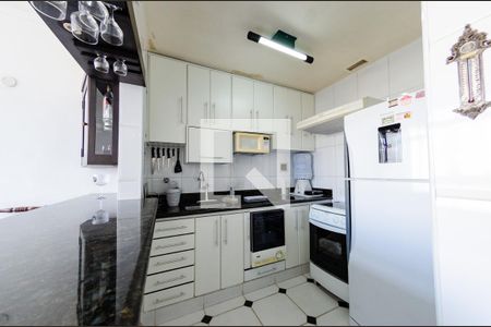 Apartamento à venda com 88m², 2 quartos e sem vagaCozinha