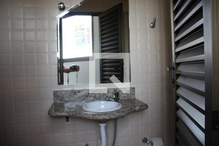 Apartamento para alugar com 360m², 4 quartos e 2 vagasBanheiro