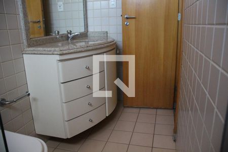Apartamento para alugar com 360m², 4 quartos e 2 vagasBanheiro da Suíte 2