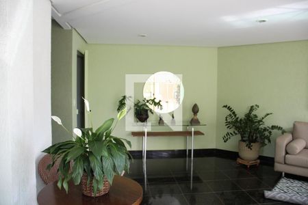 Apartamento para alugar com 360m², 4 quartos e 2 vagasHall