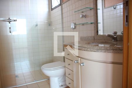 Apartamento para alugar com 360m², 4 quartos e 2 vagasBanheiro da Suíte 3