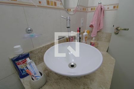 Apartamento à venda com 54m², 2 quartos e 1 vagaPia do banheiro