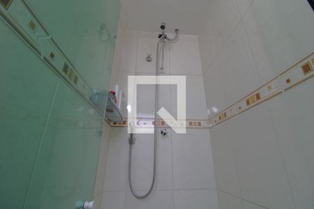 Apartamento à venda com 54m², 2 quartos e 1 vagaChuveiro