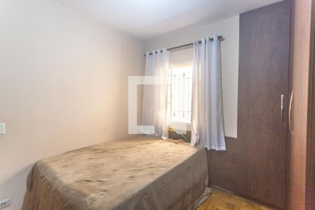 Casa à venda com 240m², 3 quartos e 2 vagasSuíte 1