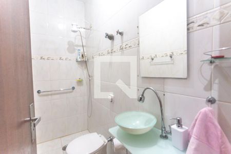 Casa à venda com 240m², 3 quartos e 2 vagasBanheiro de serviço