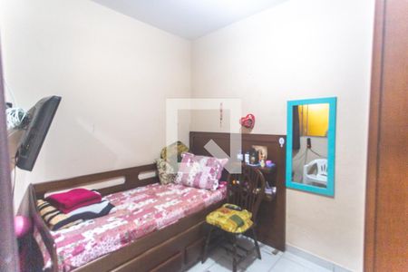 Casa à venda com 240m², 3 quartos e 2 vagasQuarto de serviço