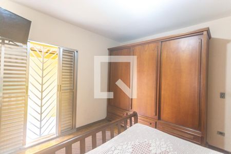 Casa à venda com 240m², 3 quartos e 2 vagasSuíte 2