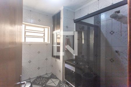 Casa à venda com 240m², 3 quartos e 2 vagasBanheiro suíte 2