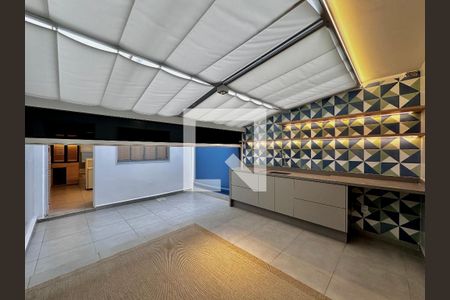 Casa para alugar com 100m², 3 quartos e 2 vagas Casa para alugar com 100m², 3 quartos e 2 vagasÁrea de Serviço