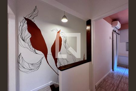 Casa para alugar com 100m², 3 quartos e 2 vagas Casa para alugar com 100m², 3 quartos e 2 vagasCorredor Quartos