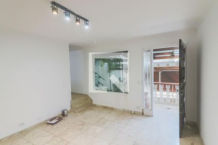Sala de casa para alugar com 4 quartos, 260m² em Jardim Rizzo, São Paulo