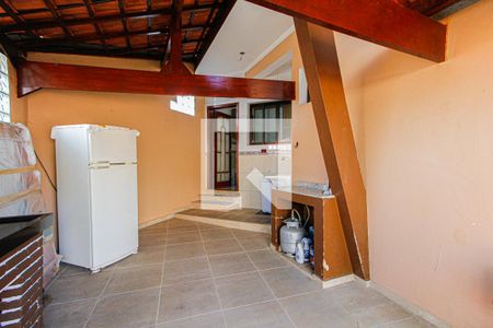 Casa à venda com 87m², 3 quartos e 5 vagasChurrasqueira