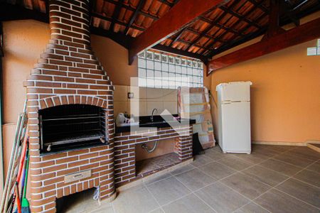 Casa à venda com 87m², 3 quartos e 5 vagasChurrasqueira