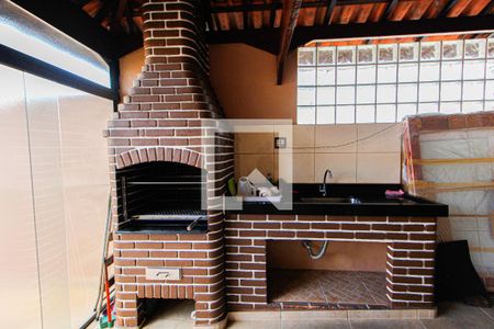 Casa à venda com 87m², 3 quartos e 5 vagasChurrasqueira