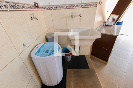 Casa à venda com 87m², 3 quartos e 5 vagasÁrea de Serviço