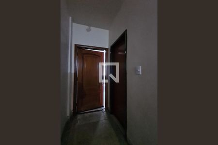 Apartamento para alugar com 77m², 2 quartos e sem vagaEntrada