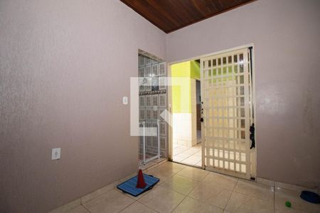 Sala 2 de casa para alugar com 3 quartos, 134m² em Ceilandia, Brasília