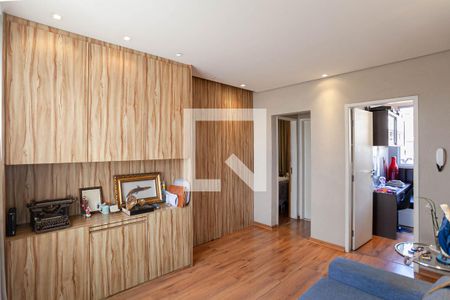 Sala 1 de apartamento à venda com 3 quartos, 133m² em Vila Cloris, Belo Horizonte