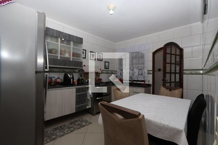Casa à venda com 1m², 3 quartos e 2 vagas Casa à venda com 1m², 3 quartos e 2 vagasCozinha