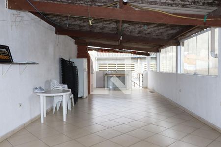 Casa à venda com 1m², 3 quartos e 2 vagas Casa à venda com 1m², 3 quartos e 2 vagasÁrea de Serviço
