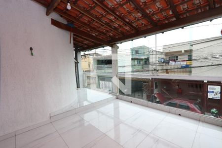 Casa à venda com 1m², 3 quartos e 2 vagas Casa à venda com 1m², 3 quartos e 2 vagasVaranda da Suíte