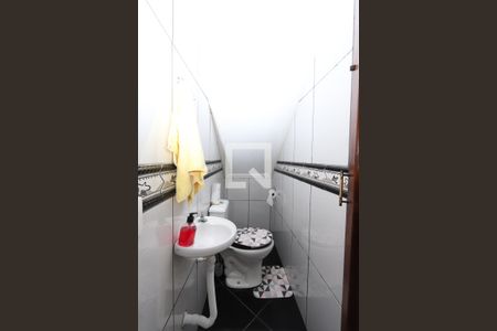 Casa à venda com 1m², 3 quartos e 2 vagas Casa à venda com 1m², 3 quartos e 2 vagasLavabo